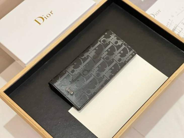 Picture of Dior Wallets _SKUfw239332761fw